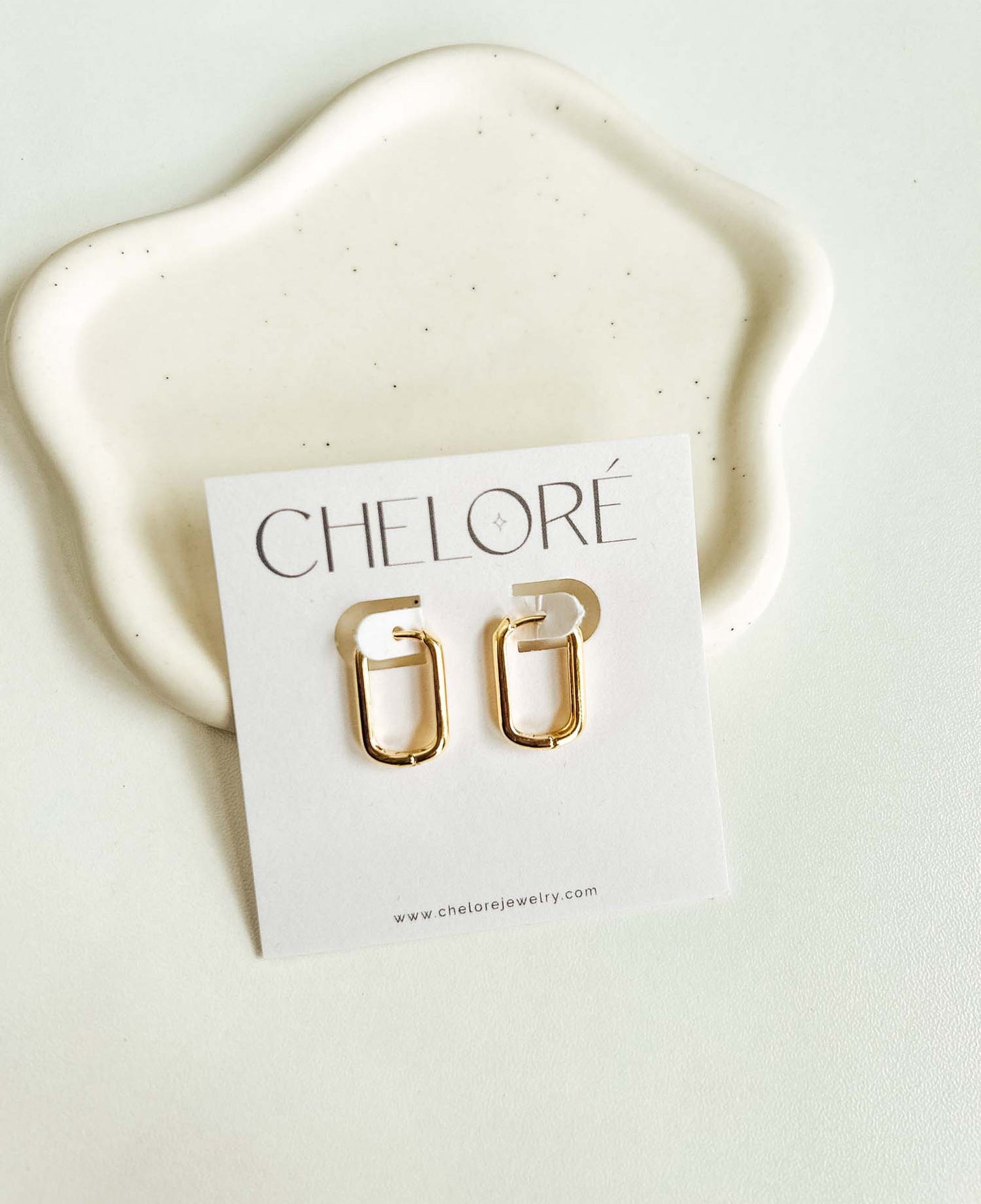 Oblong Minimalist Huggie