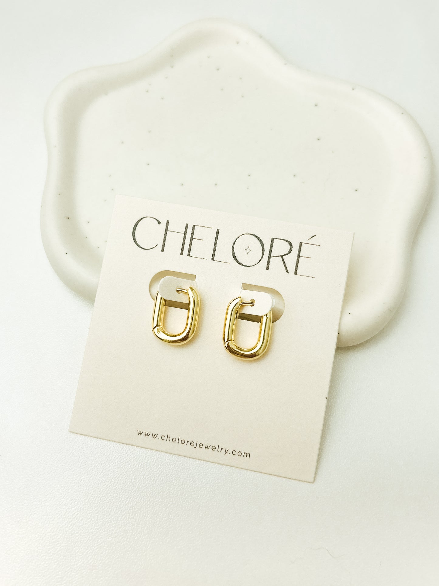 Oblong Minimalist Huggie