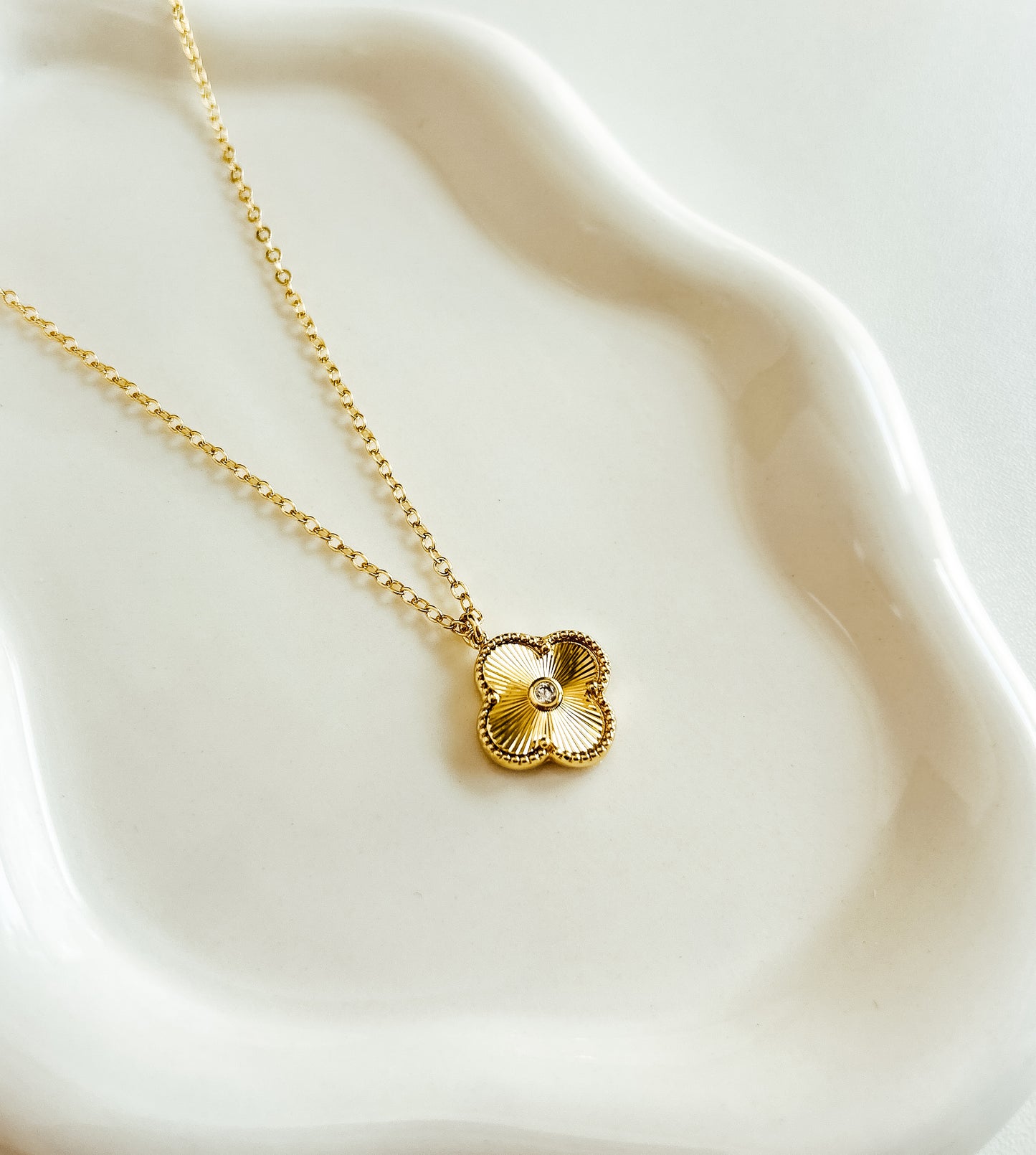 Clover Sunburst Necklace