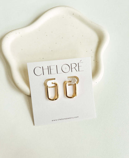 Oblong Minimalist Huggie